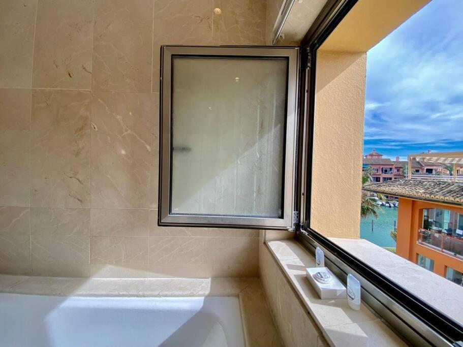 Yolo Spaces - Sotogrande Sea View Penthouse San Roque  Εξωτερικό φωτογραφία